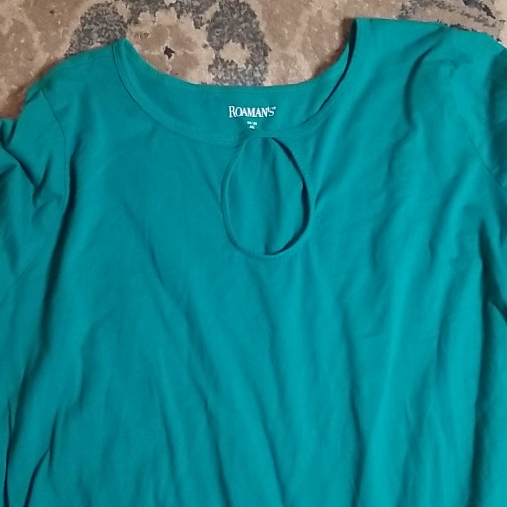 Keyhole front top